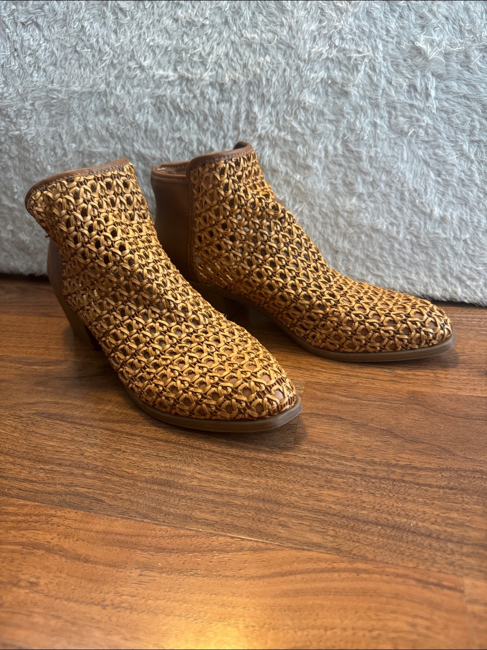Dolce Vita Koda Tan Basket Weave Zip Boho Rodeo Ankle Bootie